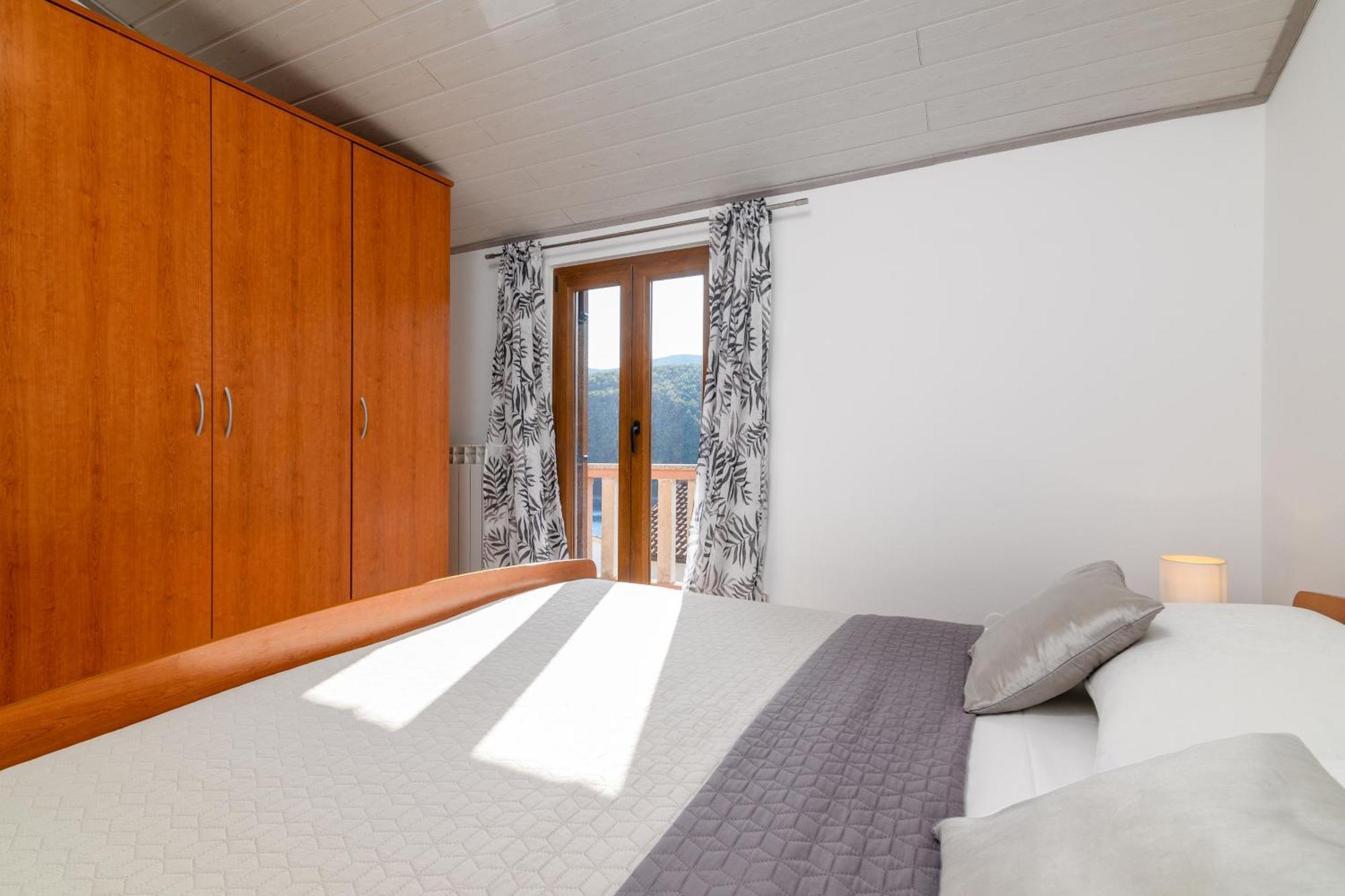 Apartments By The Sea Duga Luka - Prtlog, Labin - 2335 חדר תמונה